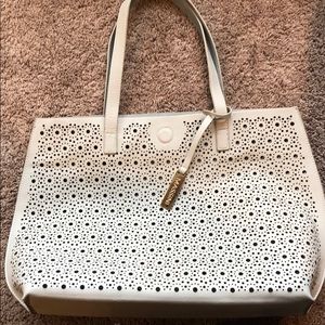 3/$10, 4/$12, 5/$14, 6/$16 Massini shoulder bag (gray) magnet closure